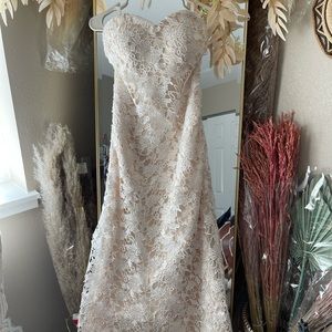 Designer (Tagless) Silk & Lace with Pearl Accent Vintage Wedding Dress